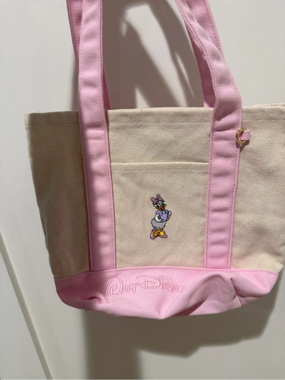 Disney Daisy Duck Pink & Cream Tote Bag and Cap Set - Picture 4 of 5